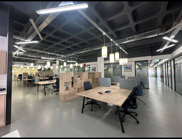 10M² CO-WORKING SPACE TO LET IN DORINGKLOOF